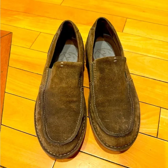 BRAND NEW CLARKS men's  loafers - Picture 2 of 6